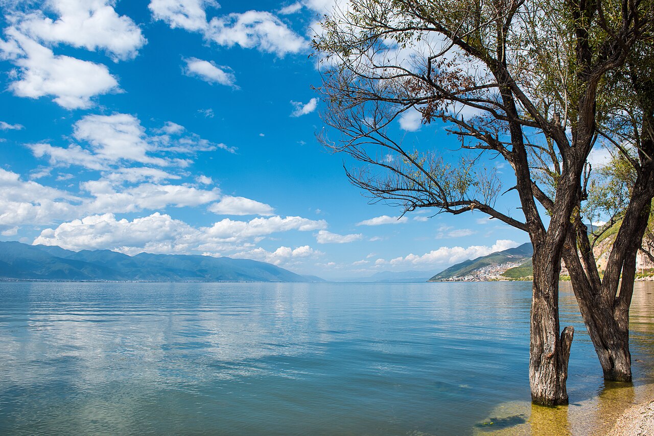 Blue Erhai Lake and mountains near Dali